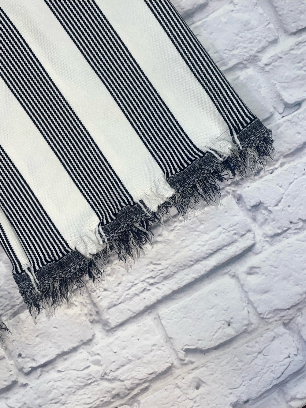 English Factory Stripe Fringe Hem Wide Leg Crop Pants. Medium - Picture 4 of 7